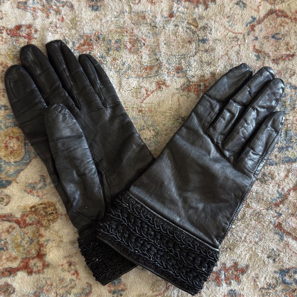 Black Leather Driving Gloves With Cord Embroidered Cuffs Lined Vintage Size L